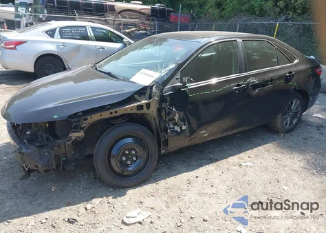 2017 Toyota Camry Se z USA, uszkodzony, nr VIN 4T1BF1FK6HU360220